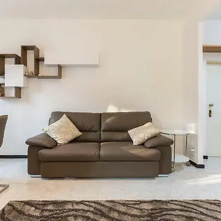 Cosy Corner Milan